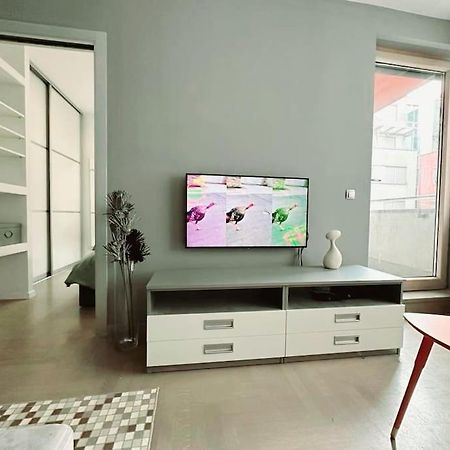 Urban Oasis: Stylish Retreat Apartment Zagreb Ngoại thất bức ảnh