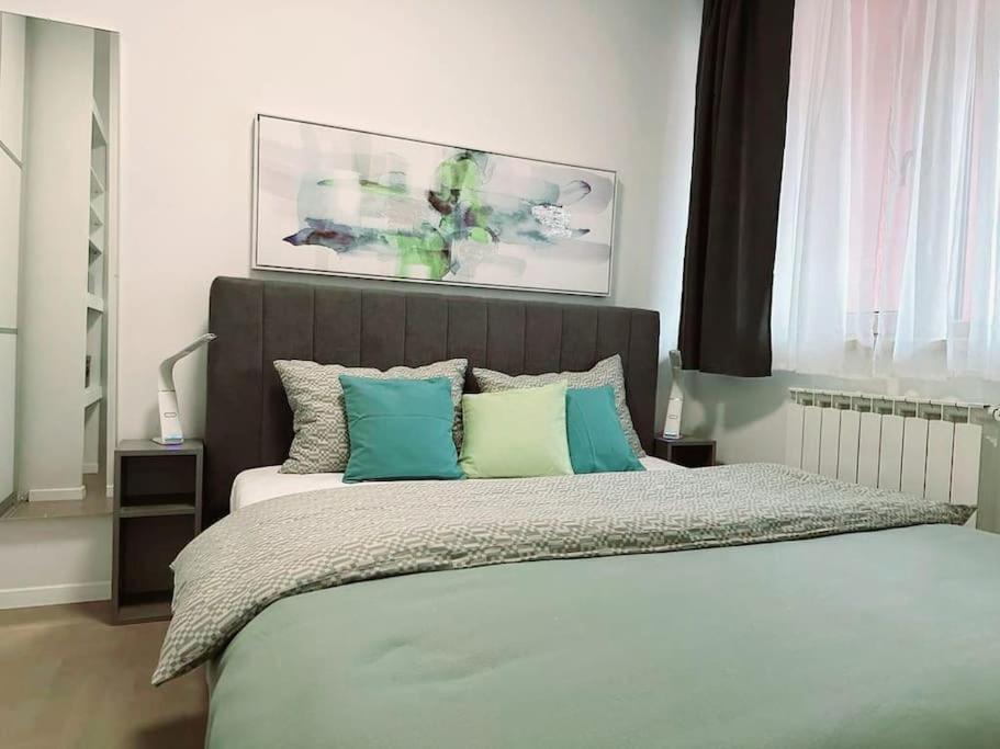 Urban Oasis: Stylish Retreat Apartment Zagreb Ngoại thất bức ảnh